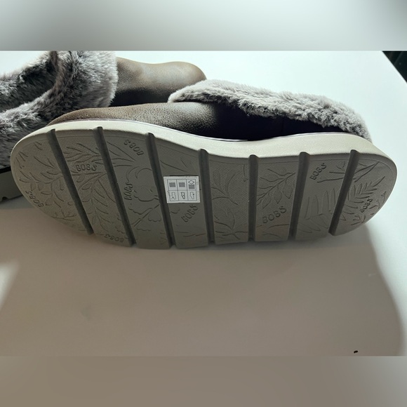 NWOT chocolate Skechers Bobs keepsakes Lite- cozy blend slippers. Size 9. - Picture 9 of 10